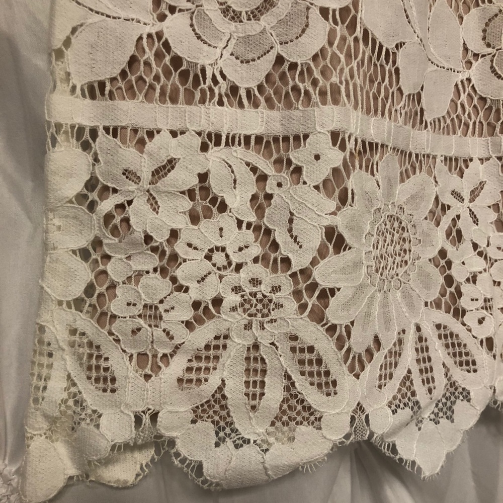Express lace top - Picture 5 of 7